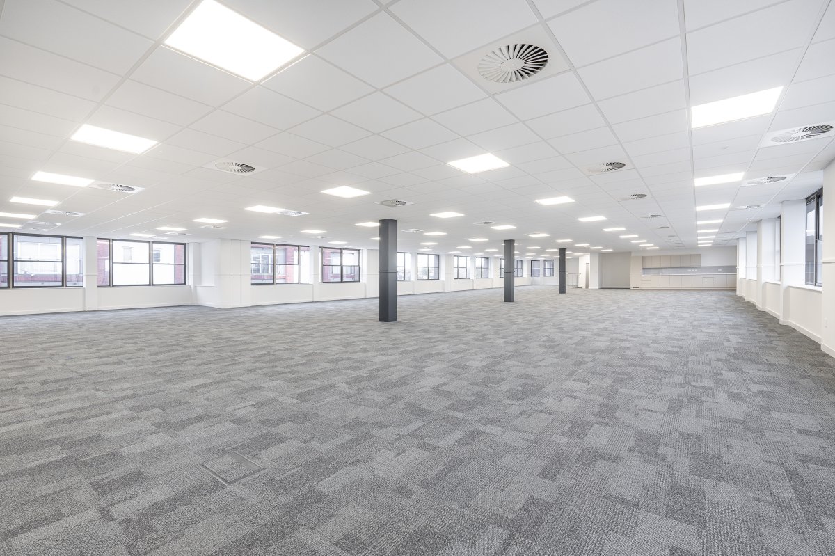 Office in Wallington - photo 3