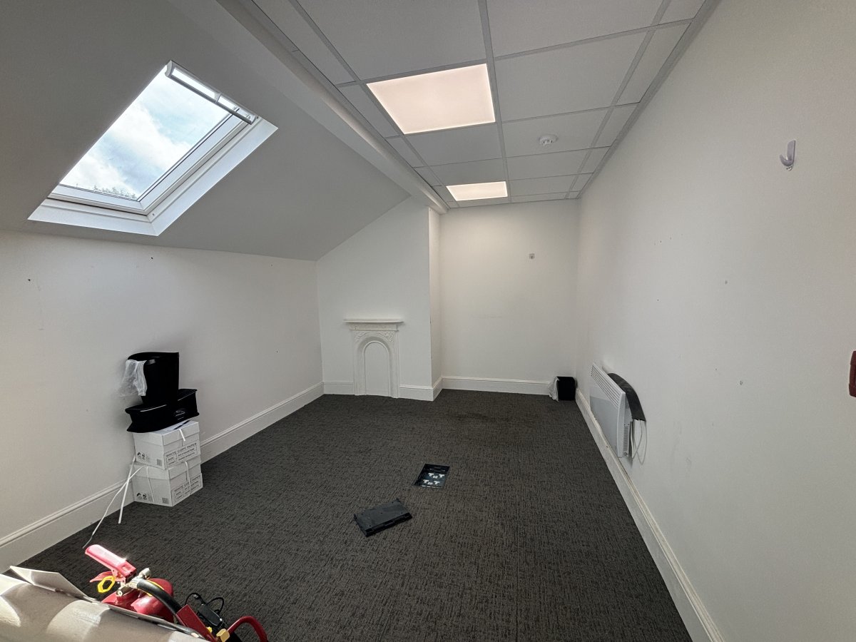 Office in Halifax - photo 2