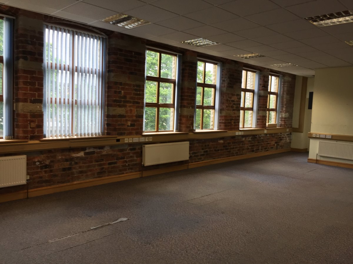 Office in Halifax - photo 3