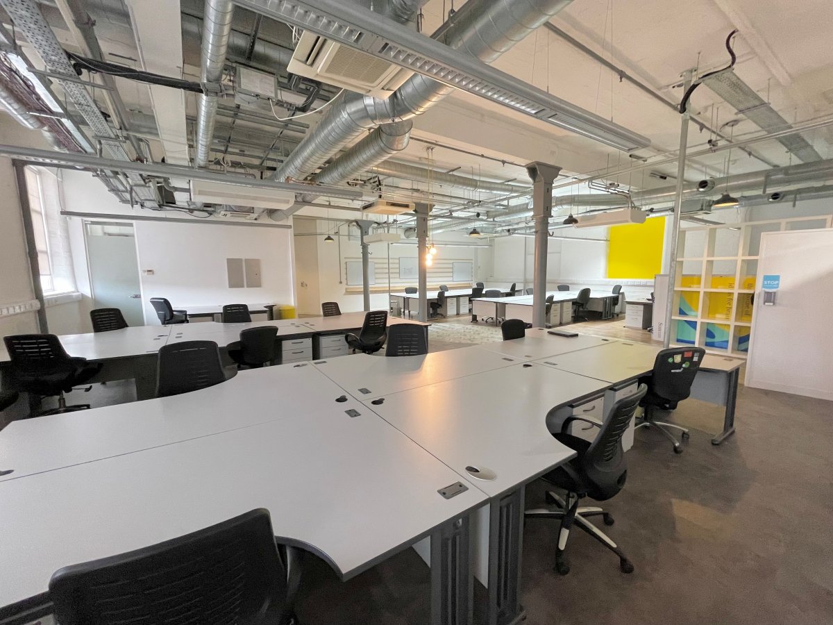 Office in Bradford - photo 4