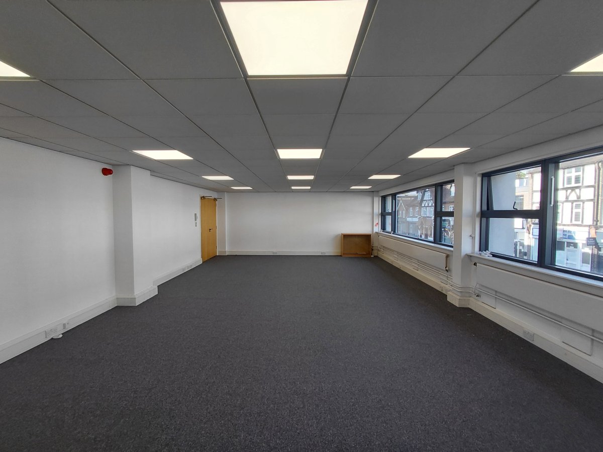 Office in Caterham - photo 4