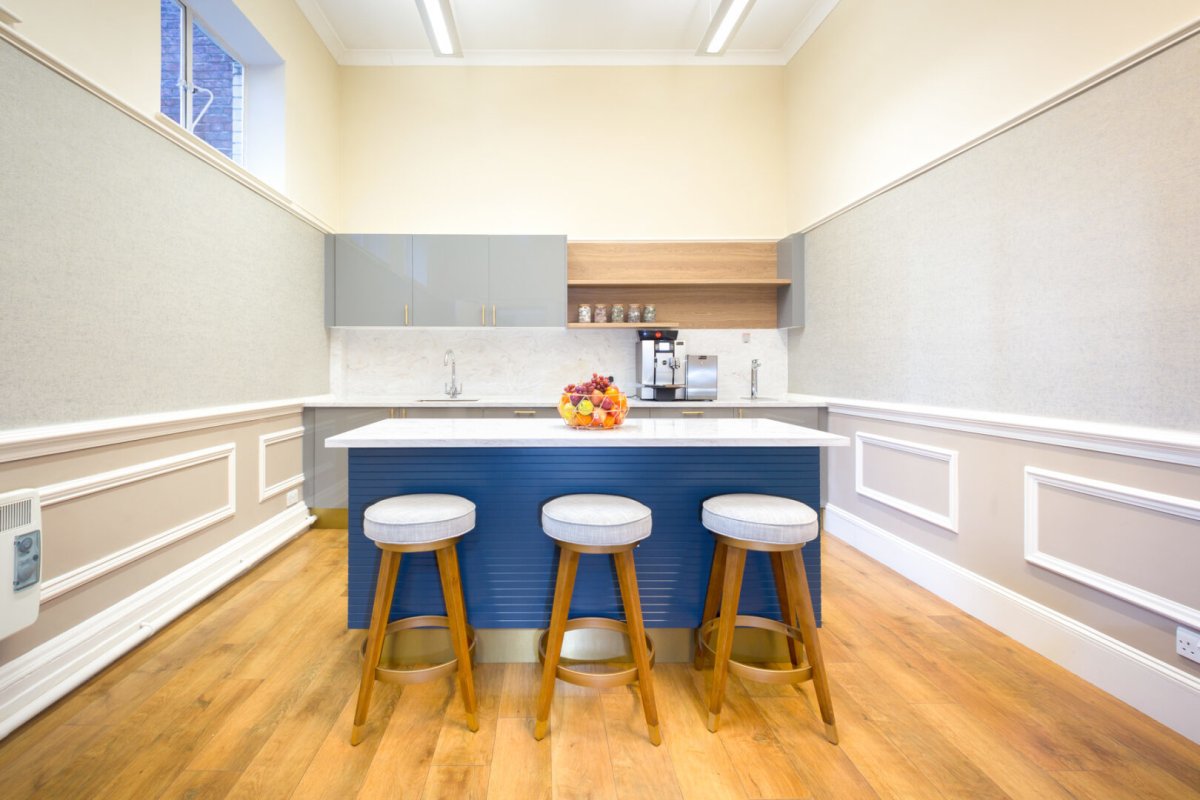 Office in London - photo 2