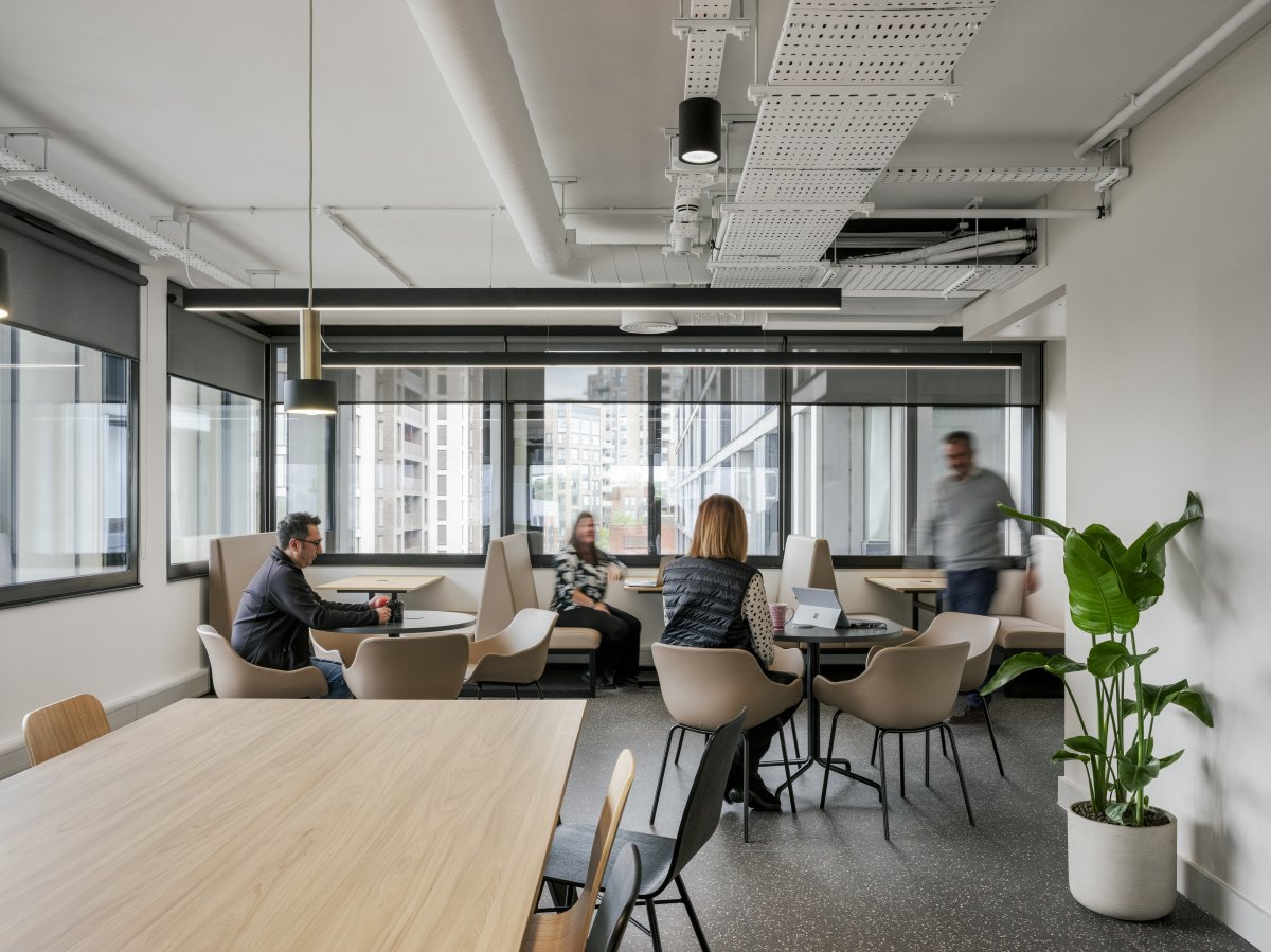 Office in Croydon - photo 2