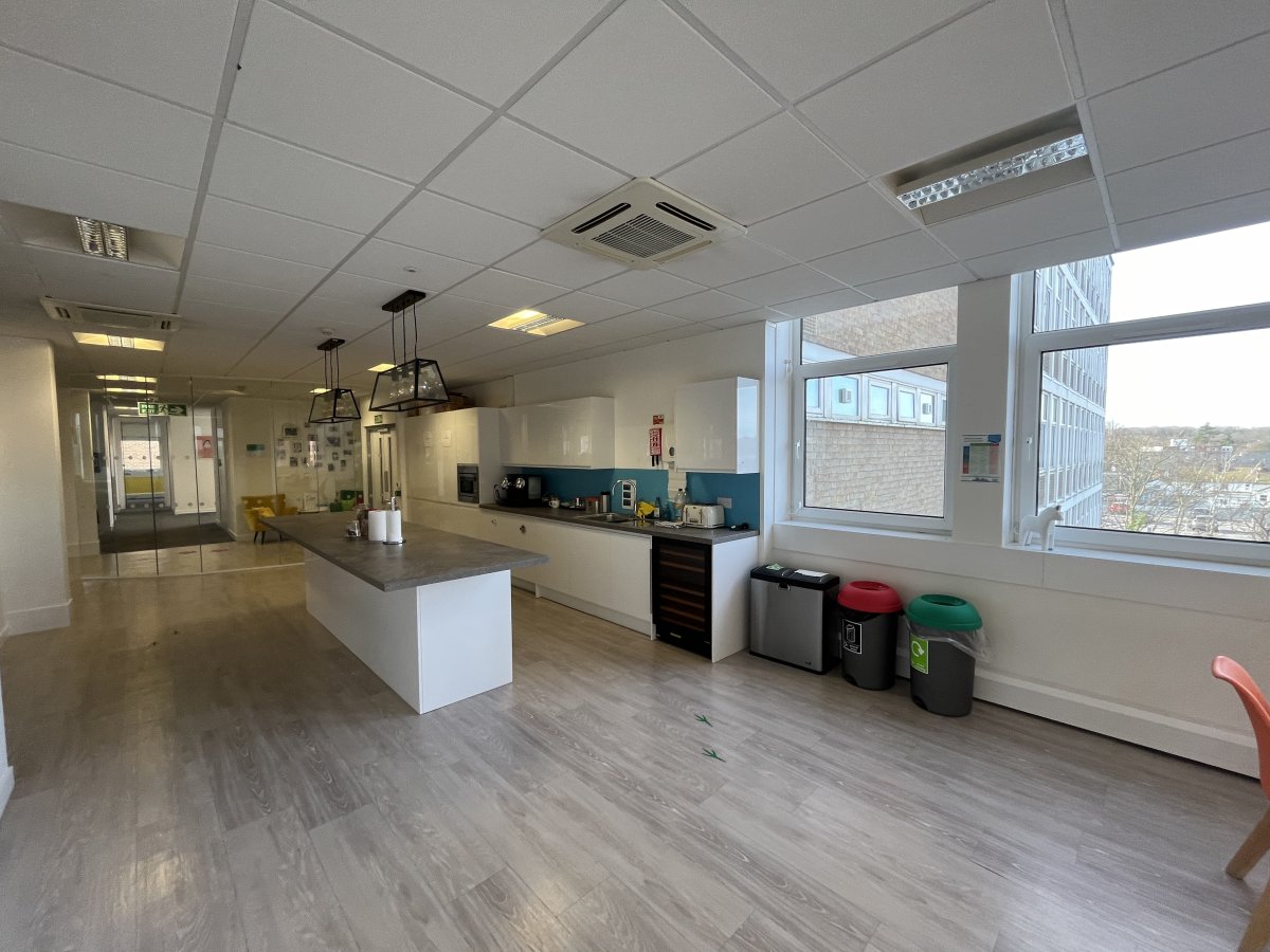 Office in Haywards Heath - photo 3