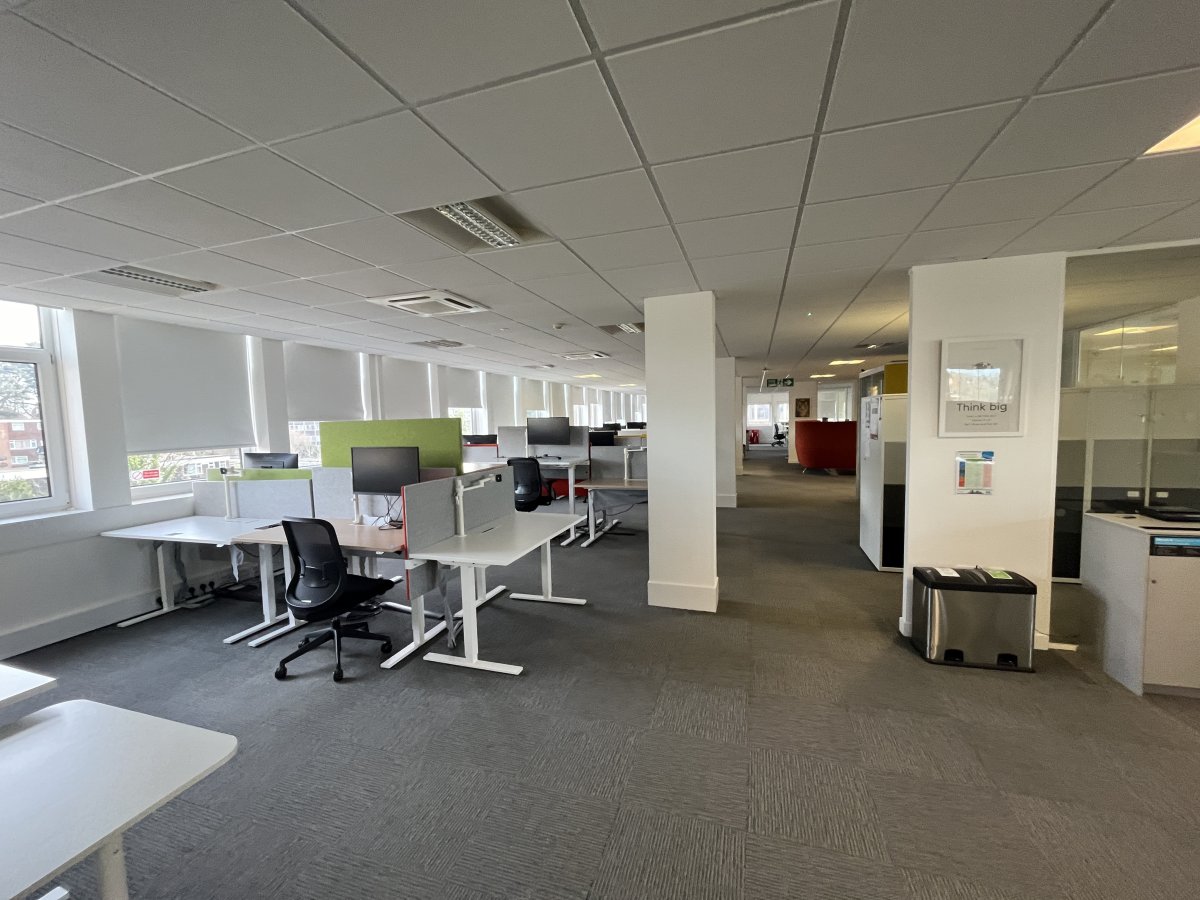 Office in Haywards Heath - photo 4
