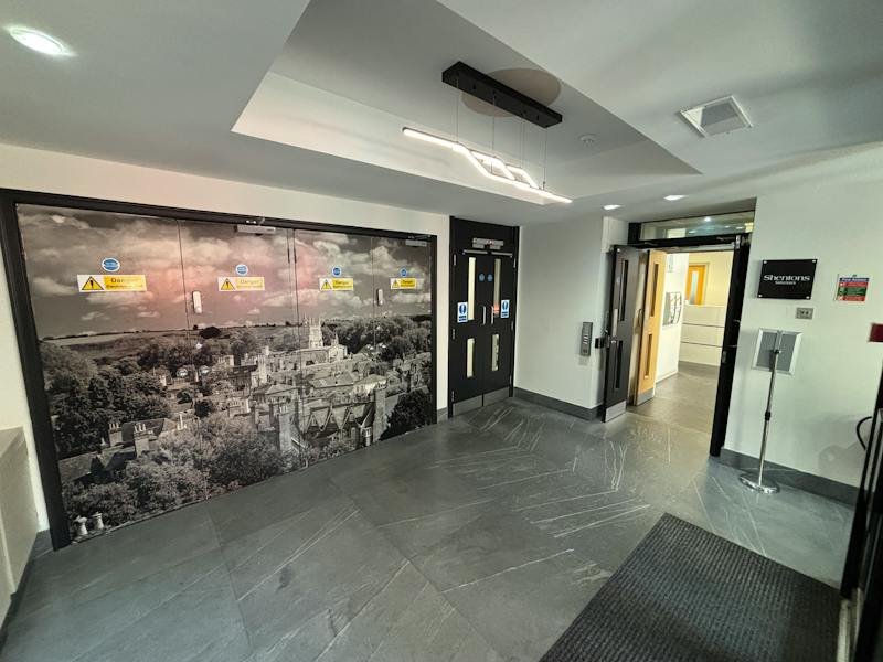 Office in Winchester - photo 4