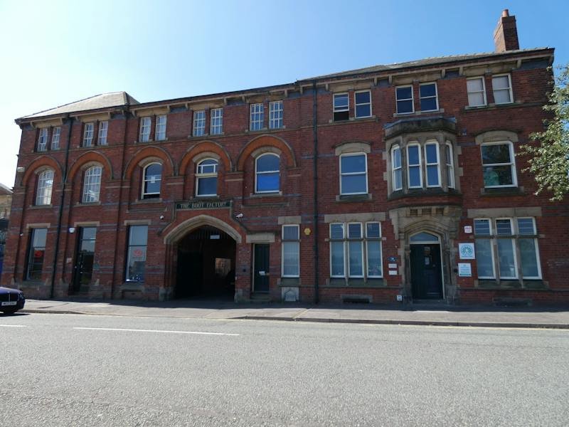 Office in Wolverhampton - photo 2