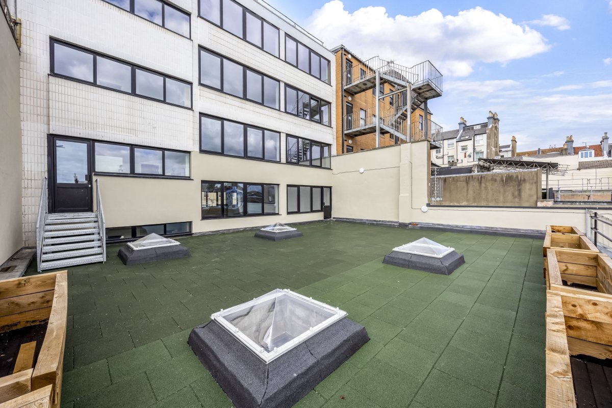 Office in Brighton - photo 2