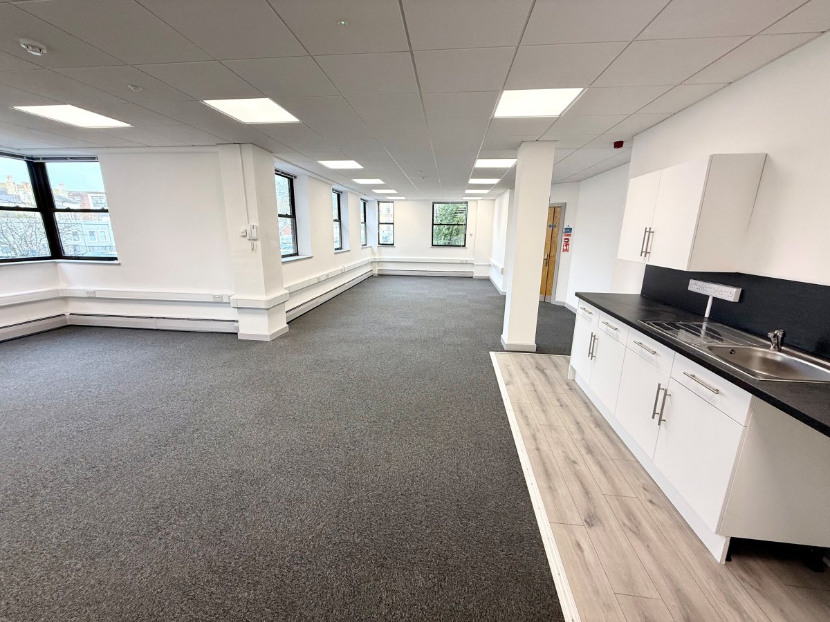 Office in Worthing - photo 3