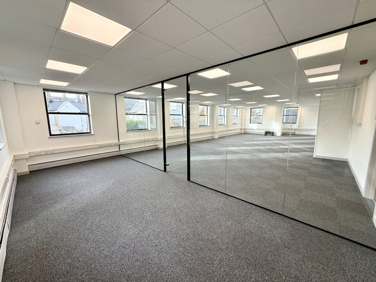 Office in Worthing - photo 4