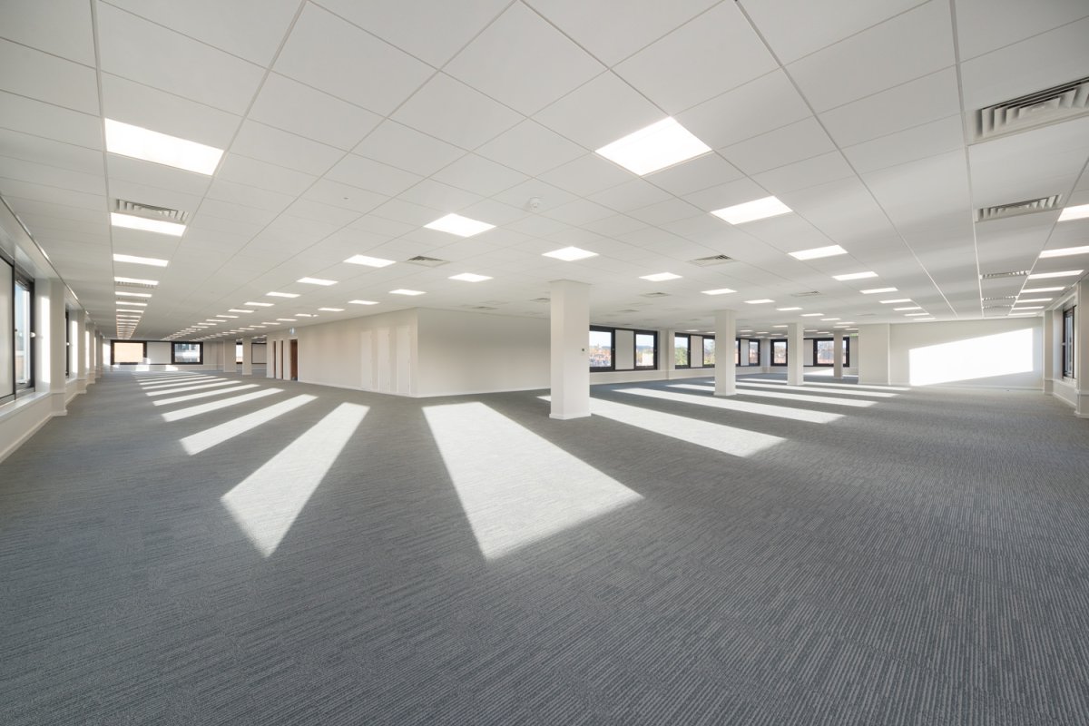 Office in Redhill - photo 3