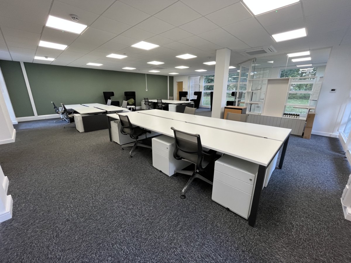 Office in Colchester Business Park - photo 2