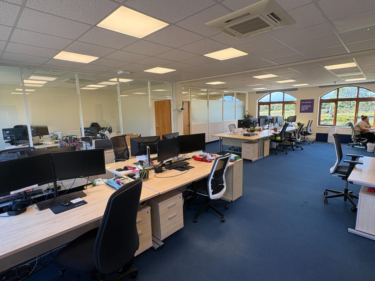 Office in Chilworth - photo 4
