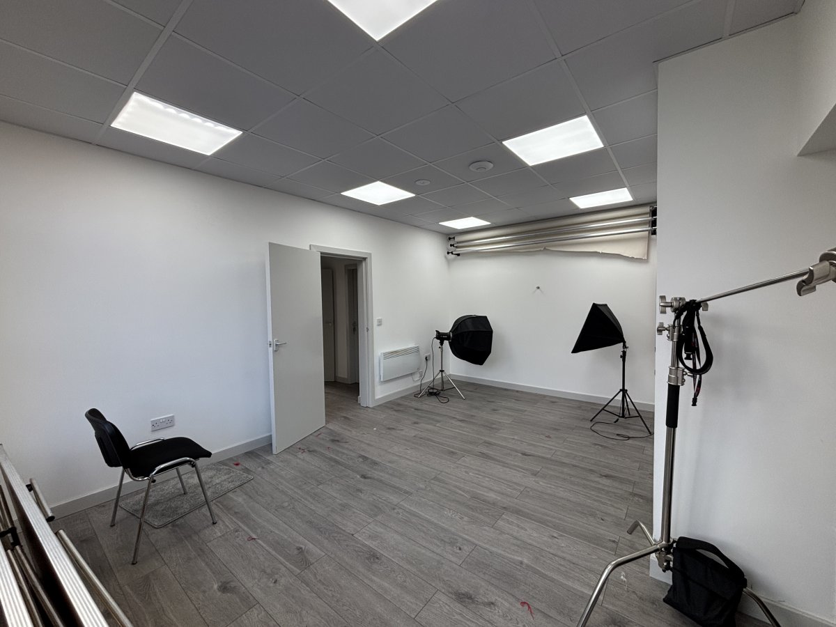 Office in Wigston - photo 3