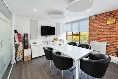 Office in Southampton - photo 4