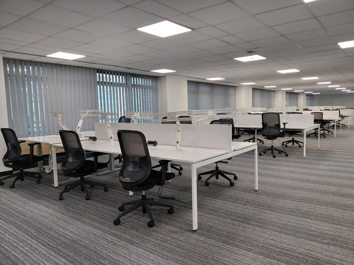 Office in Croydon - photo 2