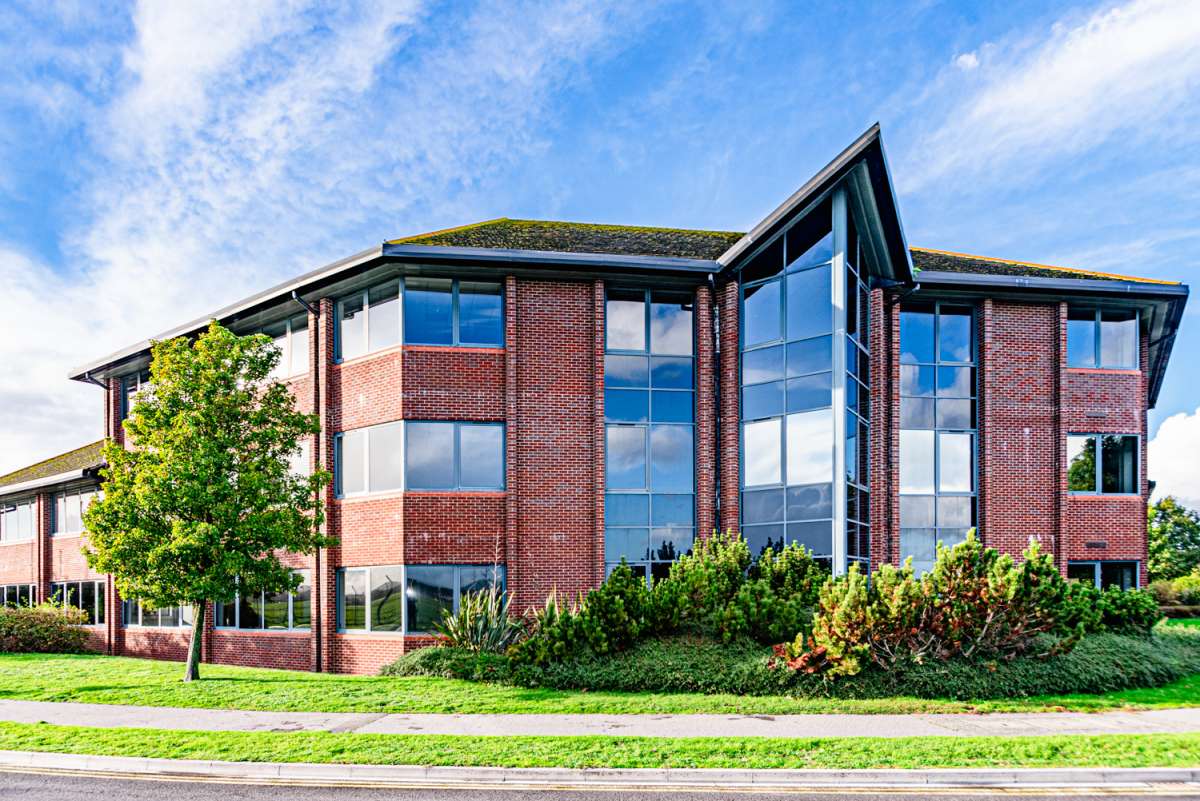 Office to let Wimborne BH21 7PE,1290sq ft Boxpod