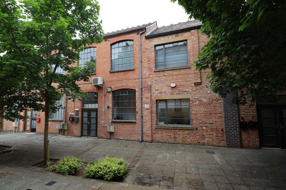 Office To Let, Hinckley