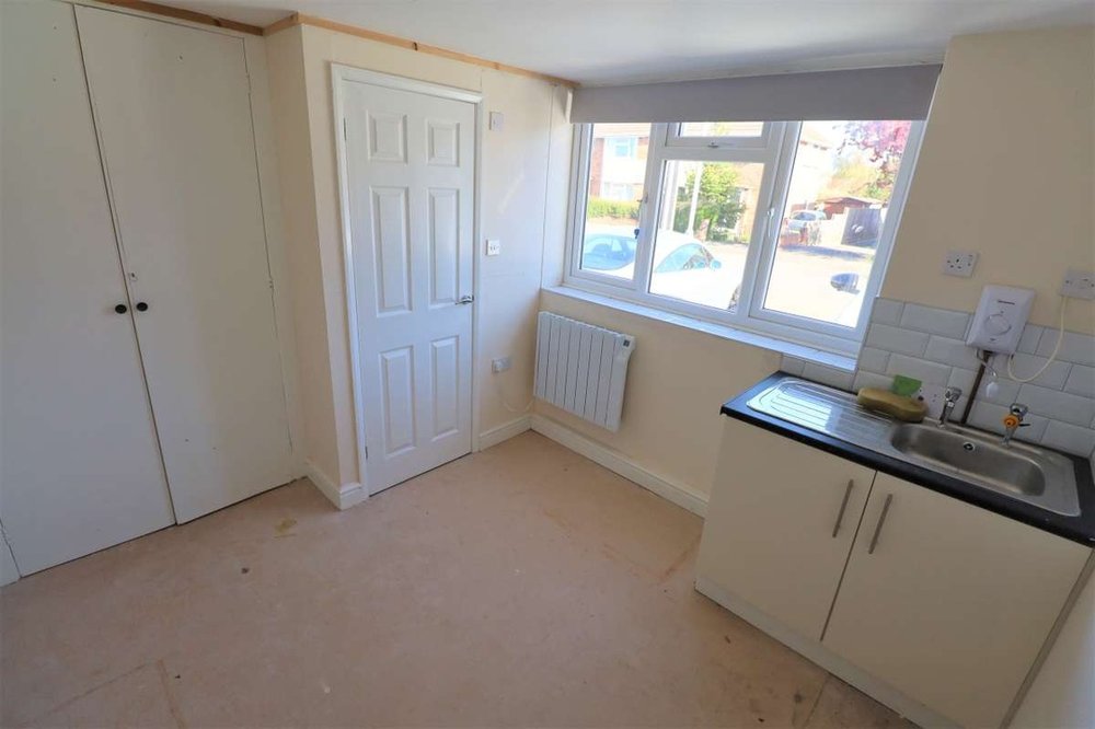 Office in Bedworth - photo 2