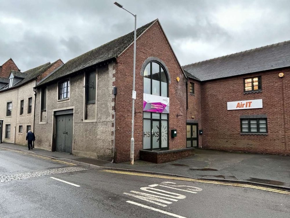 Commercial Units to let Uttoxeter Boxpod