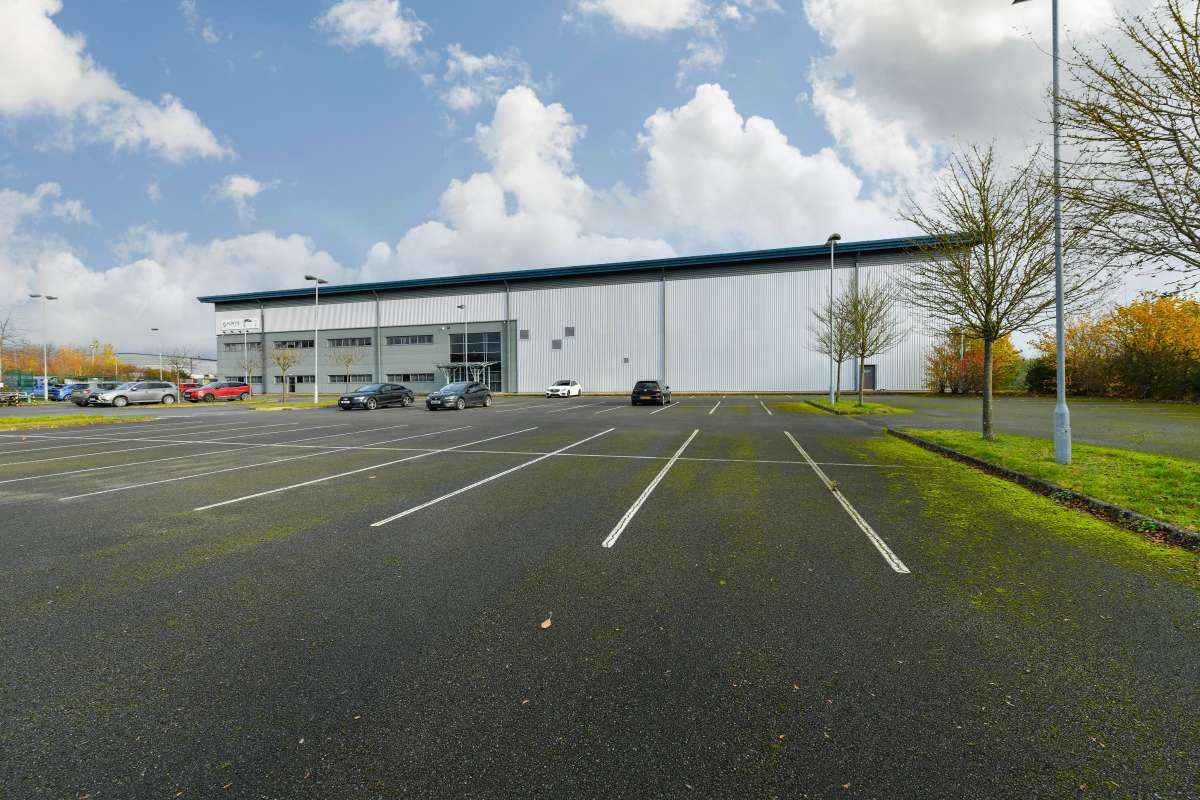 Commercial Units to let Hucknall Boxpod