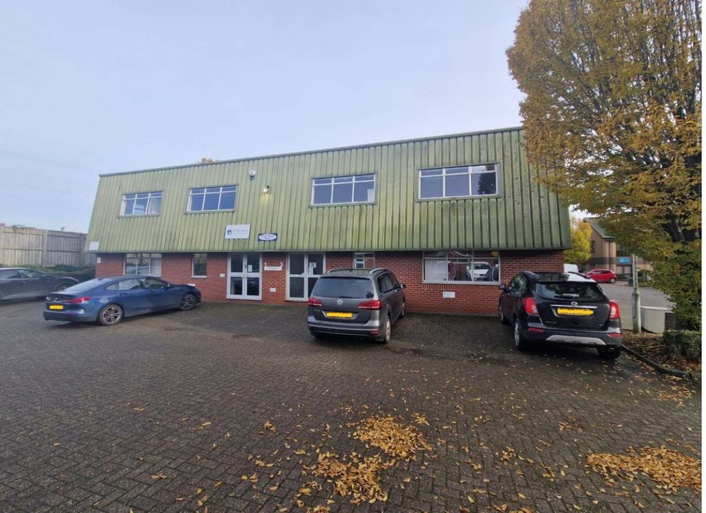 Commercial Units to let Corsham Boxpod