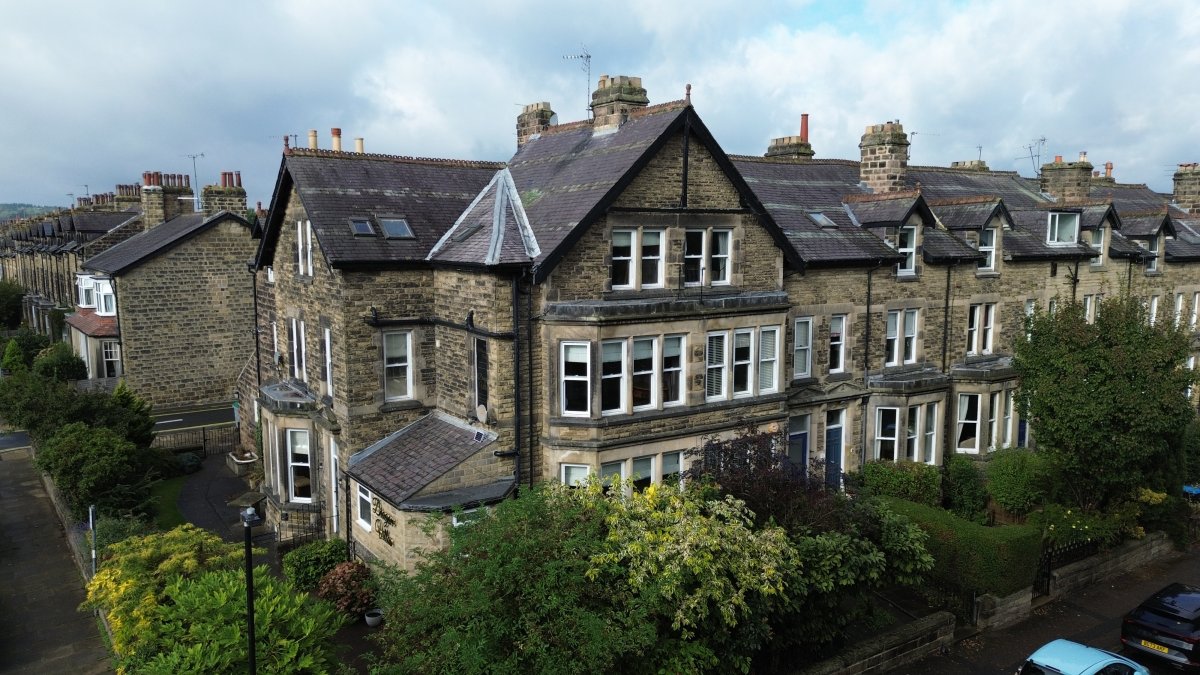 Other in Harrogate - photo 2
