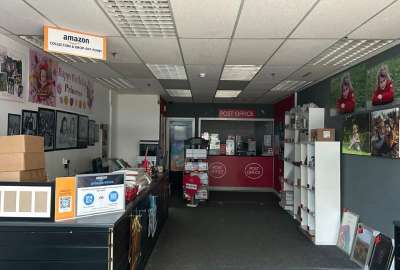 Retail/Shop in Leeds - photo 2