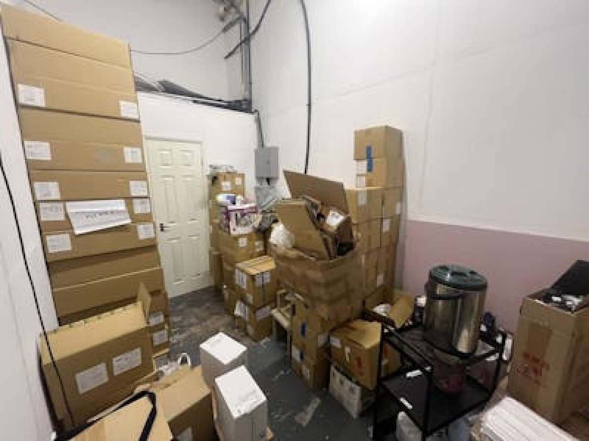 Retail/Shop in Lewisham - photo 2