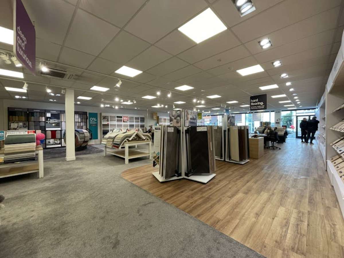 Retail/Shop in Bromley - photo 2