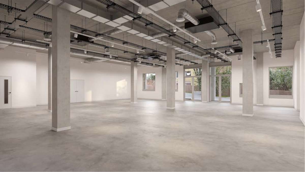 Retail/Shop To Let, London