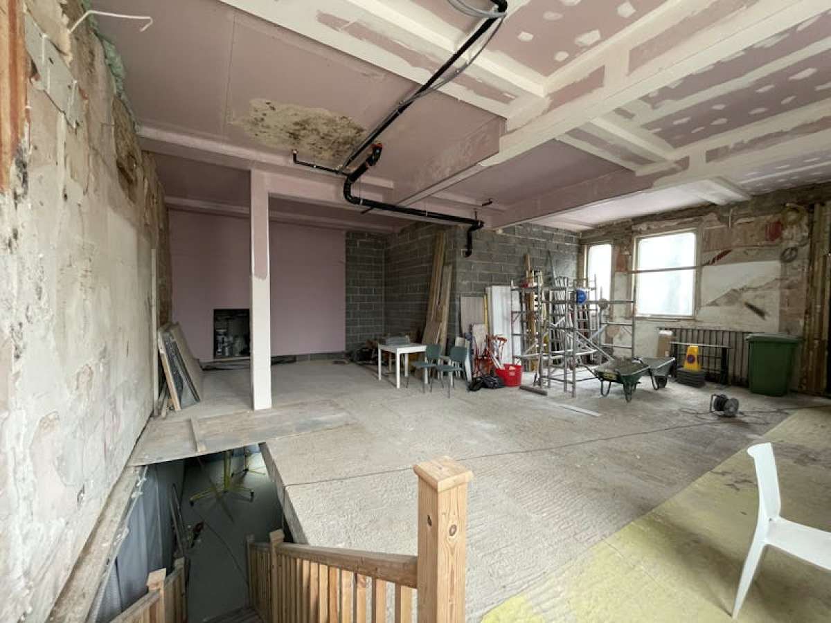 Retail/Shop in London - photo 2