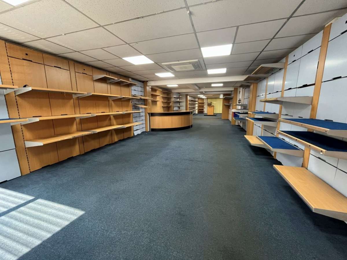 Retail/Shop in Felixstowe - photo 2