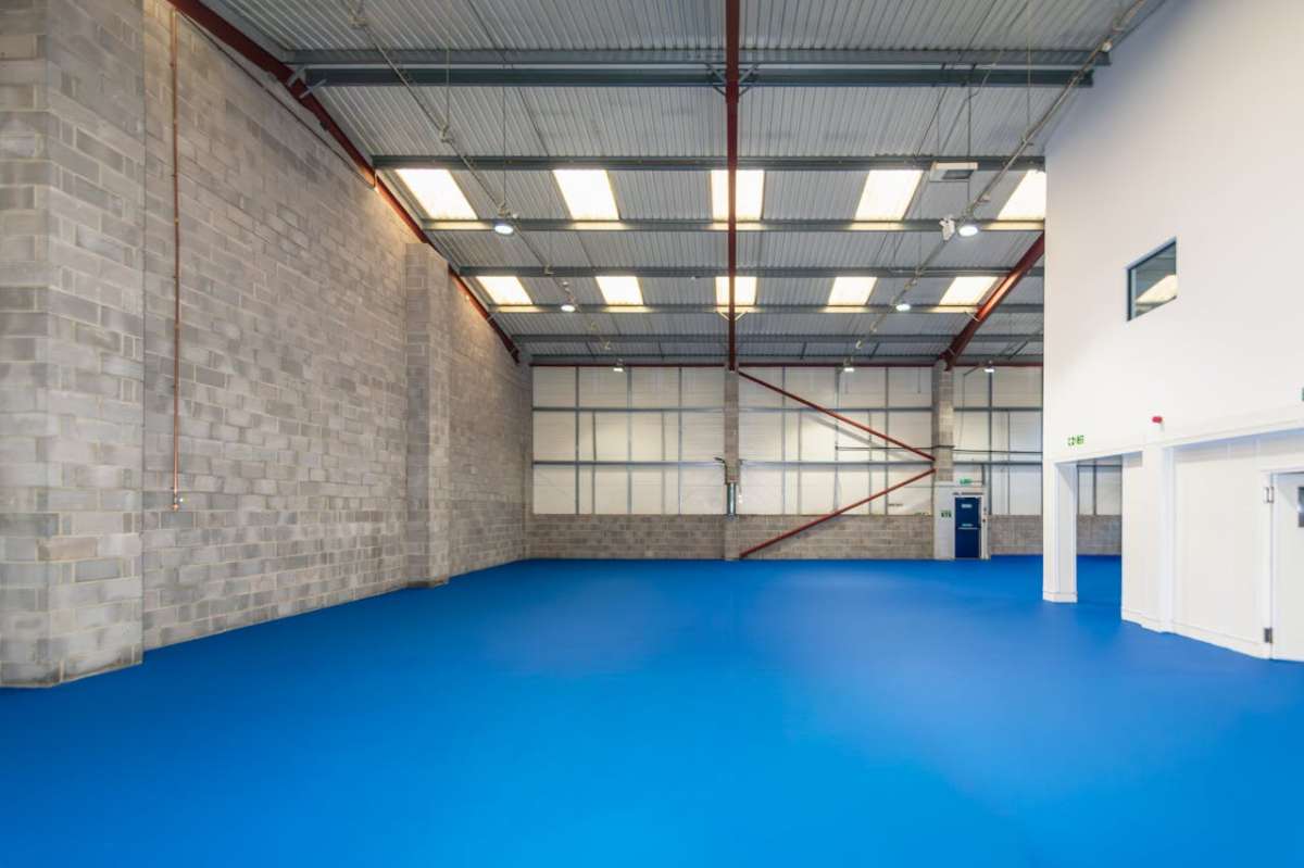 Retail/Shop in Wimborne - photo 4