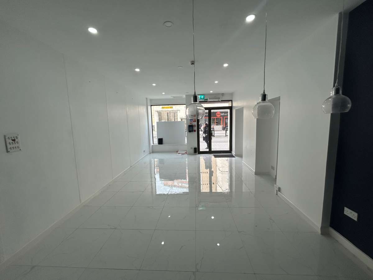 Retail/Shop in Leicester - photo 4