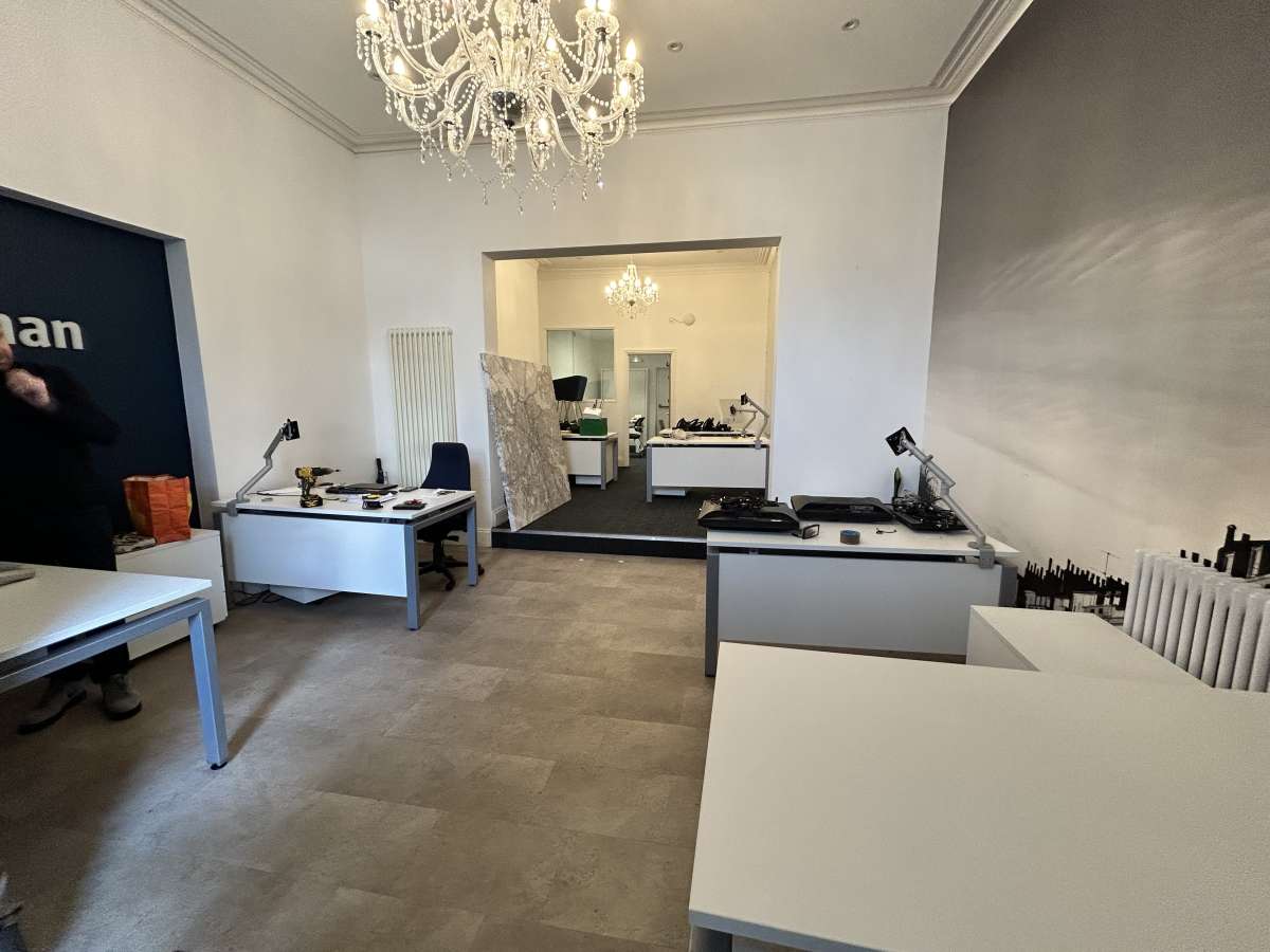 Retail/Shop in Bristol - photo 2