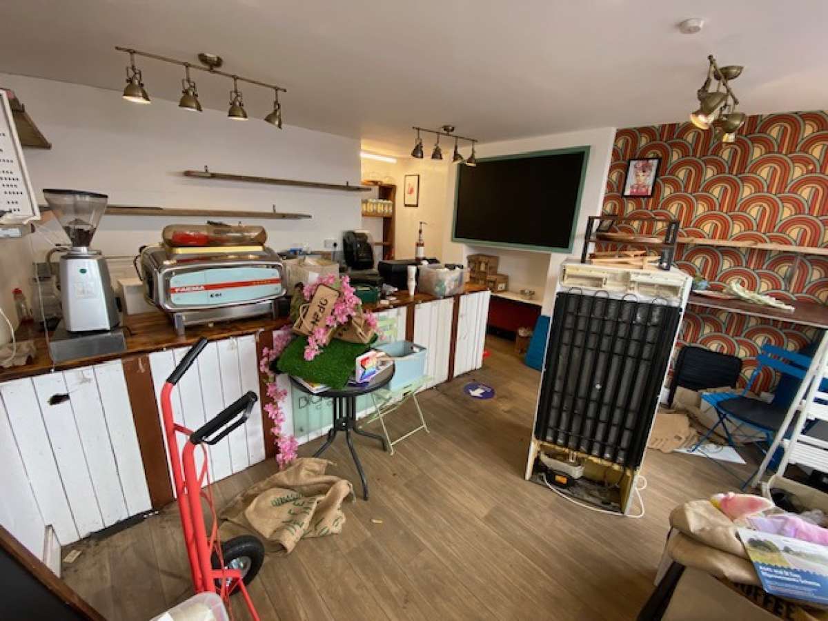 Retail/Shop in St. Ives - photo 4