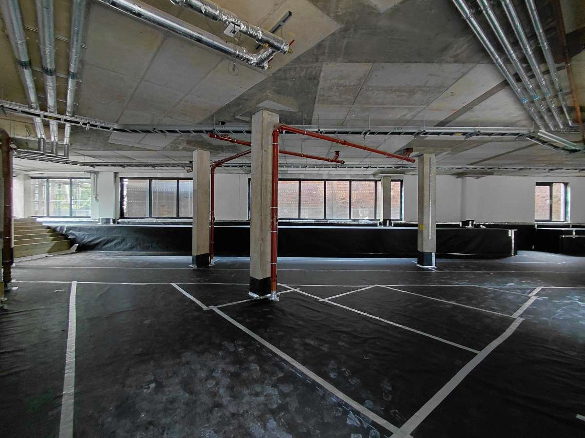 Retail/Shop in Bristol - photo 4