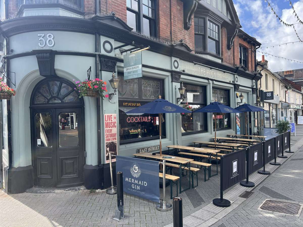 Retail/Shop For Sale, Horsham