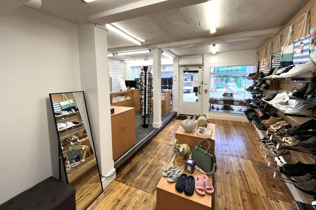 Retail/Shop in Witham - photo 3