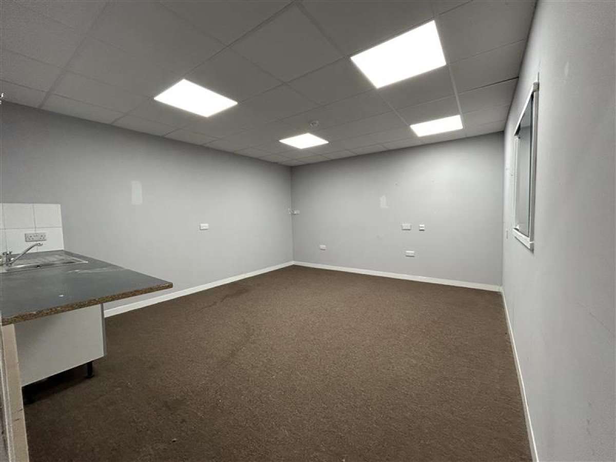 Industrial Unit in Callington - photo 2