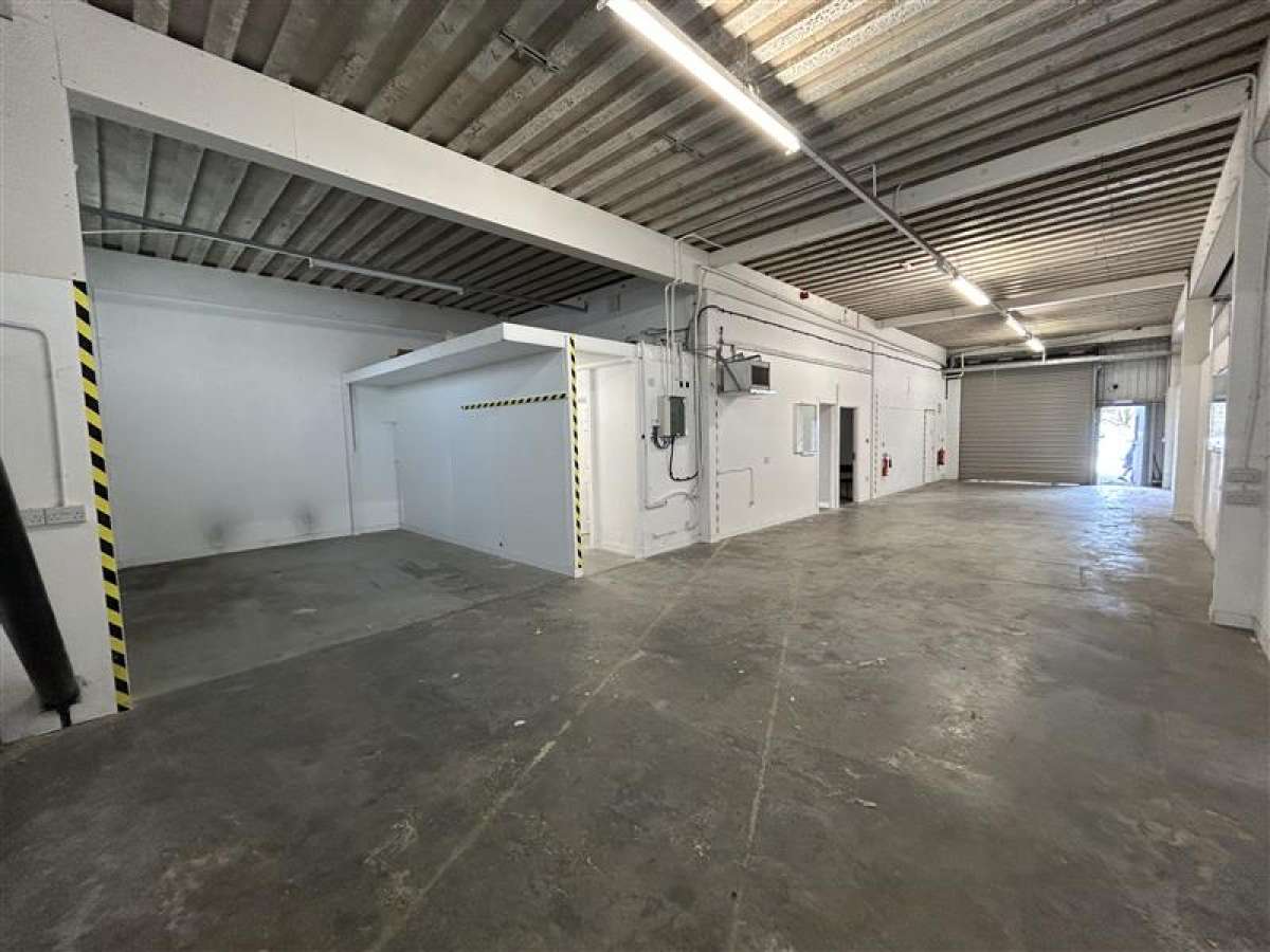 Industrial Unit in Callington - photo 3