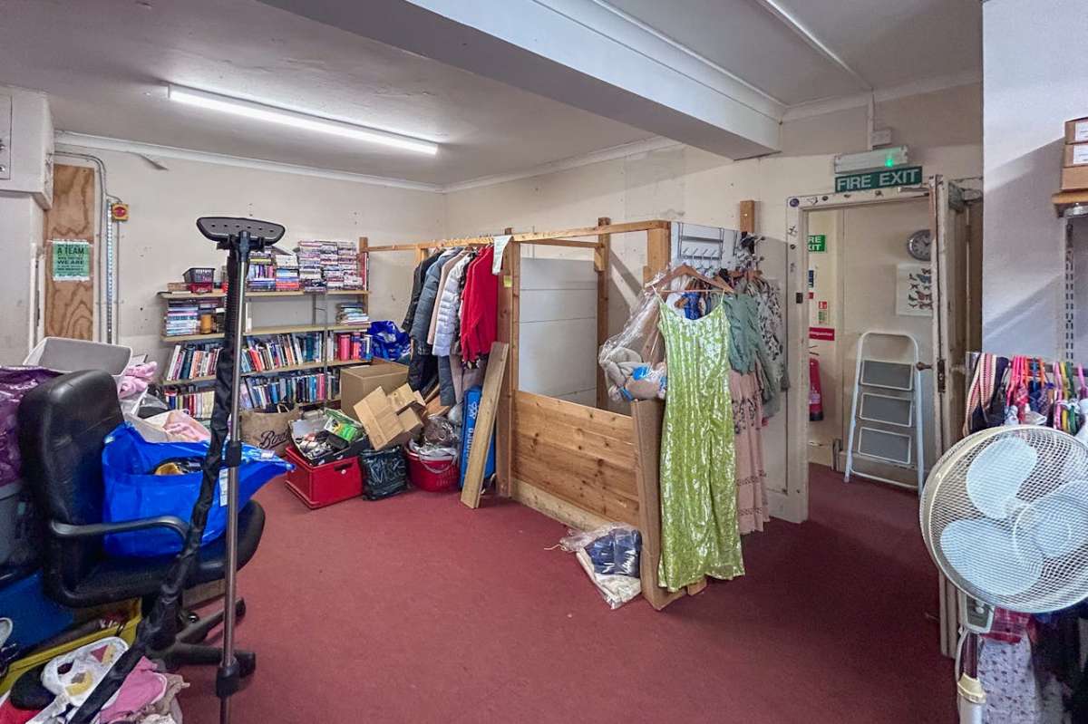 Retail/Shop in Bournemouth - photo 4