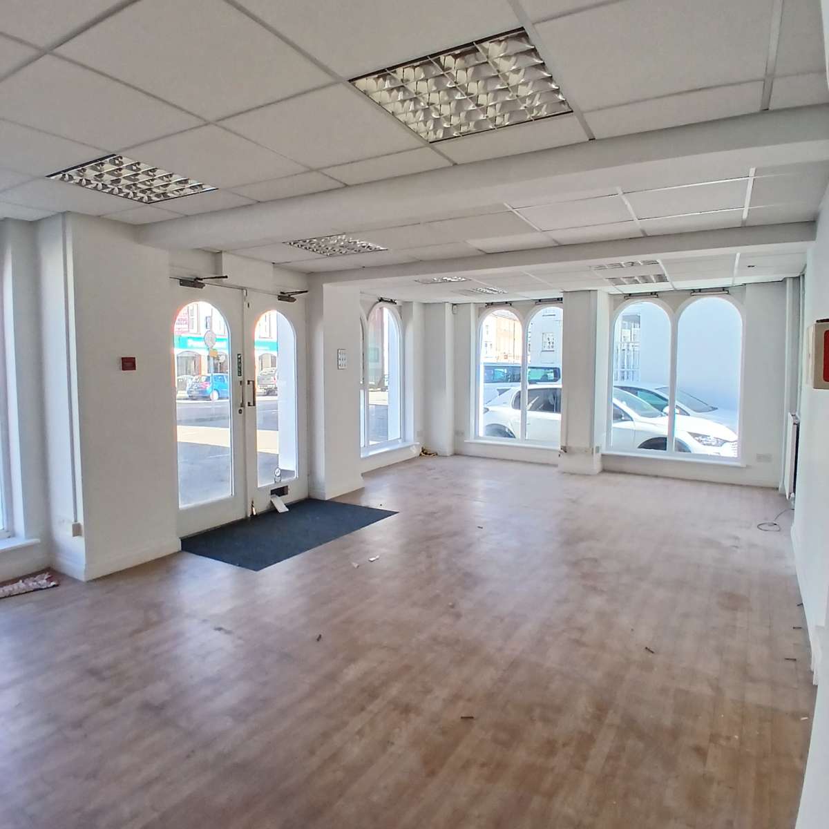 Retail/Shop in Bicester - photo 3