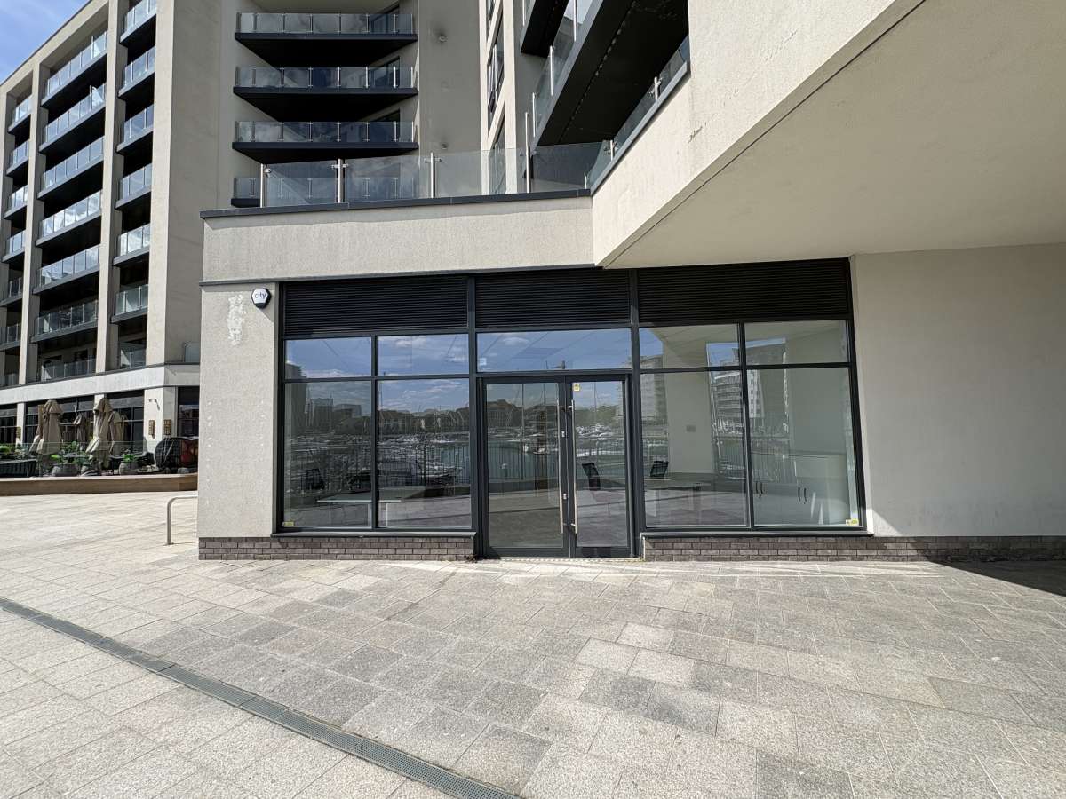 Retail/Shop To Let, Ocean Village