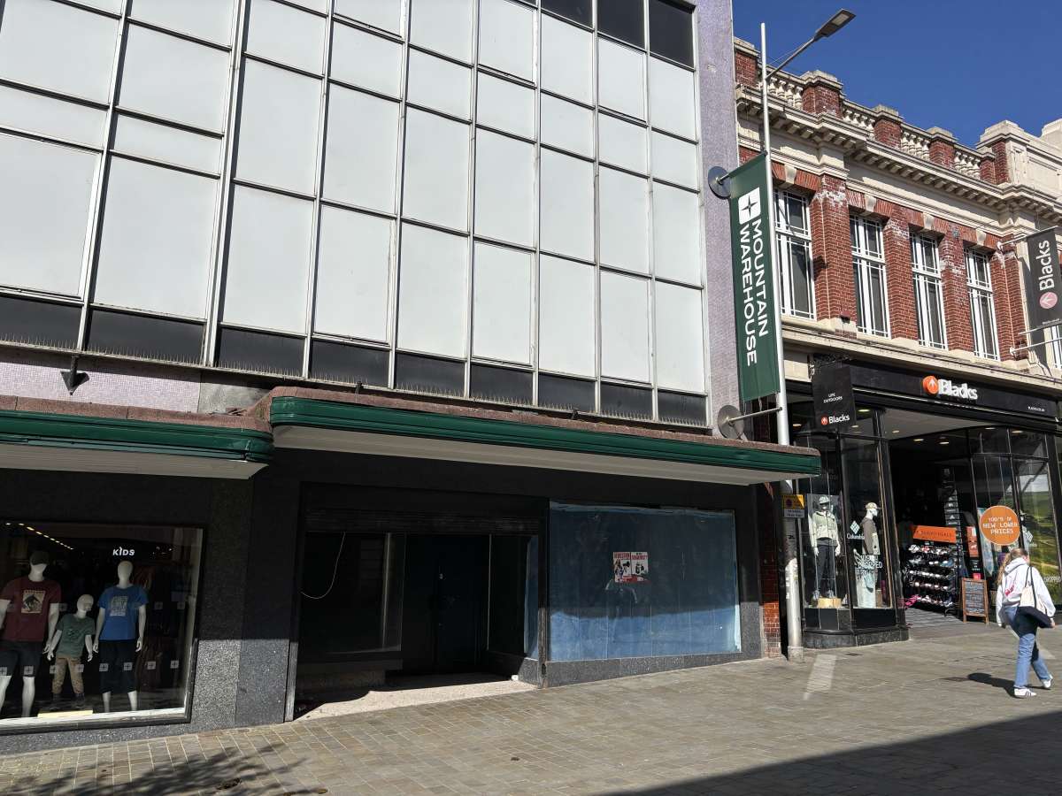 Retail/Shop To Let, Lincoln