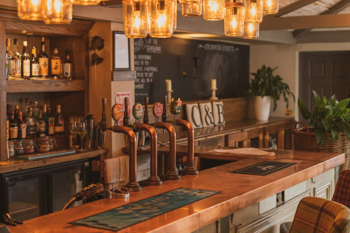 Retail/Shop in Newbury - photo 2