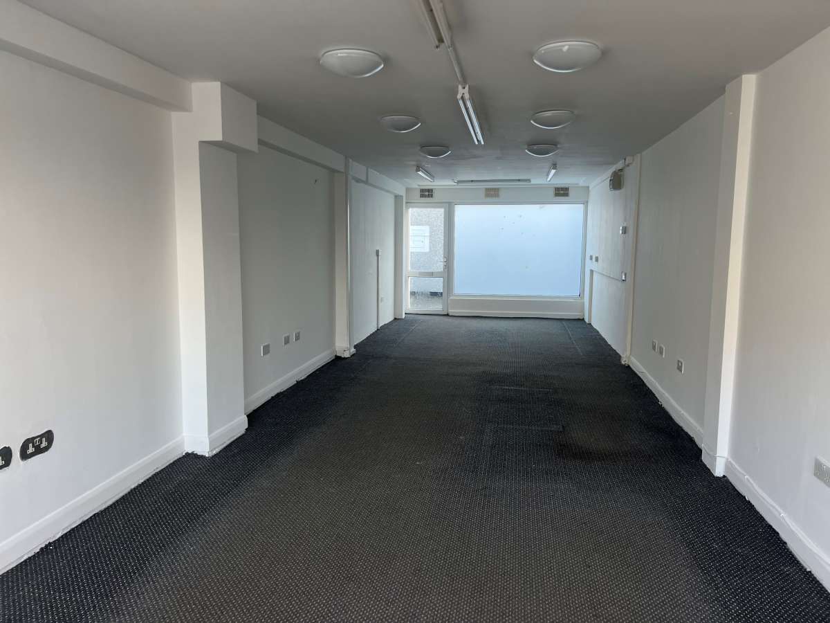 Retail/Shop in Newquay - photo 2