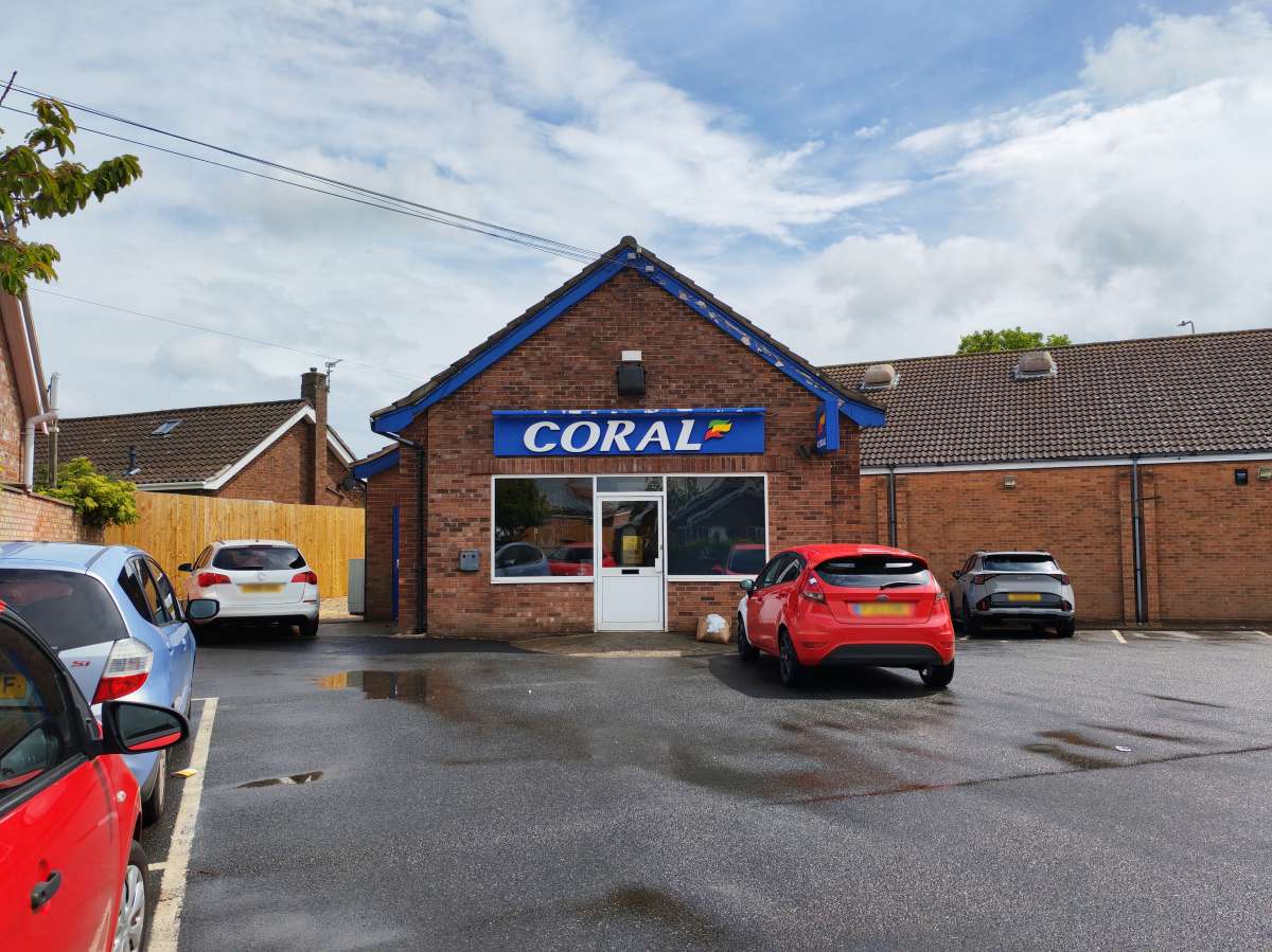 Retail/Shop in Bradwell - photo 3