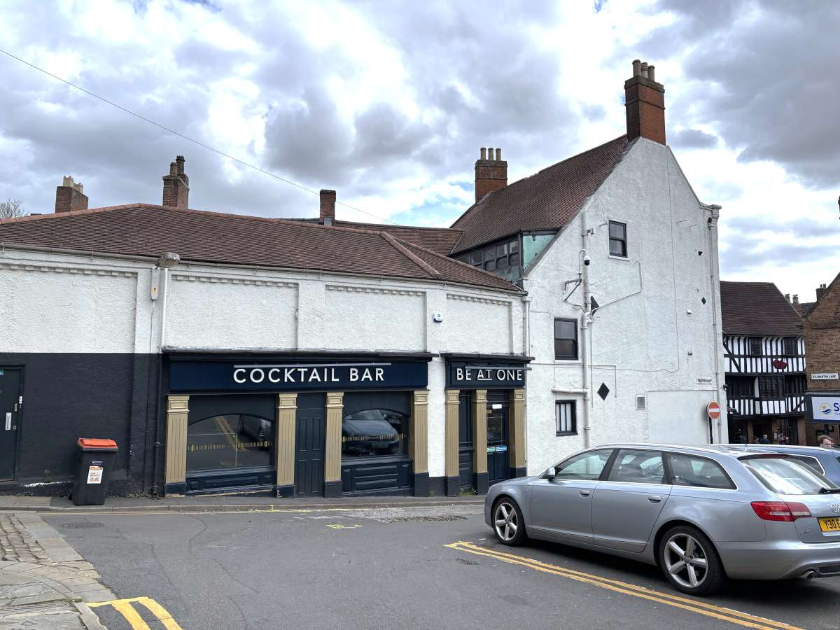 Retail/Shop in Lincoln - photo 4